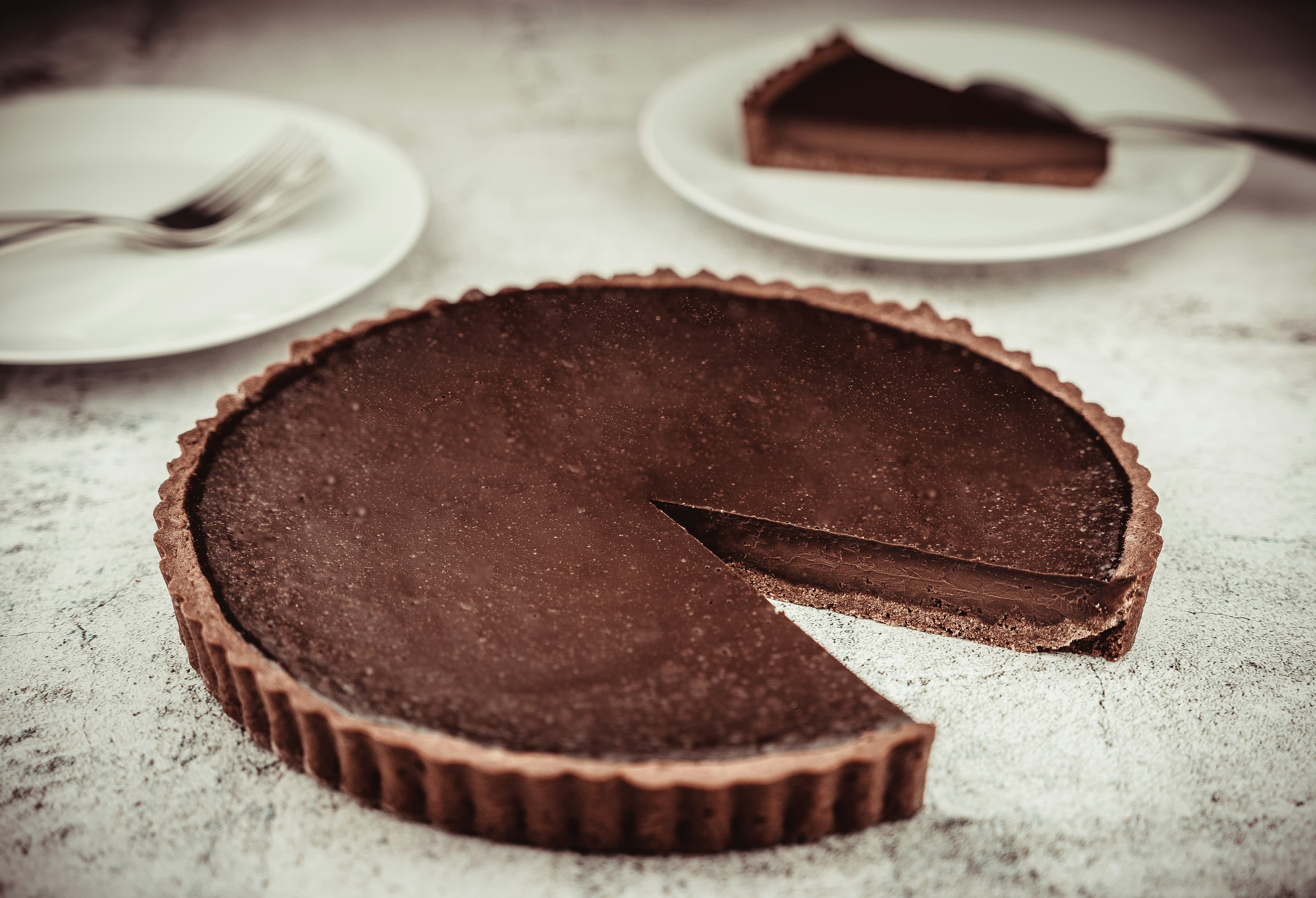 Dark chocolate and salted caramel tart